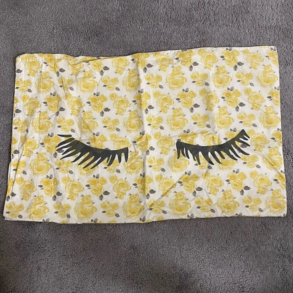 Emily & Meritt Petite Roses Pillowcases and Flat Sheet